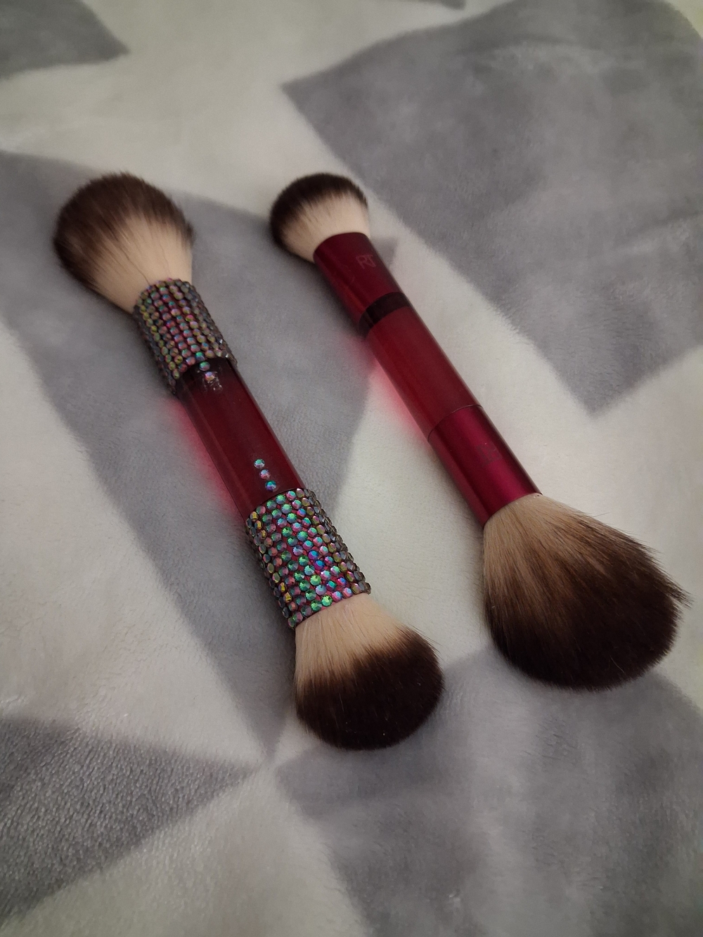 1 Custom Bedazzled Red Dual-Ended Makeup Brush Set - Women Makeup - Picture 1 of 6